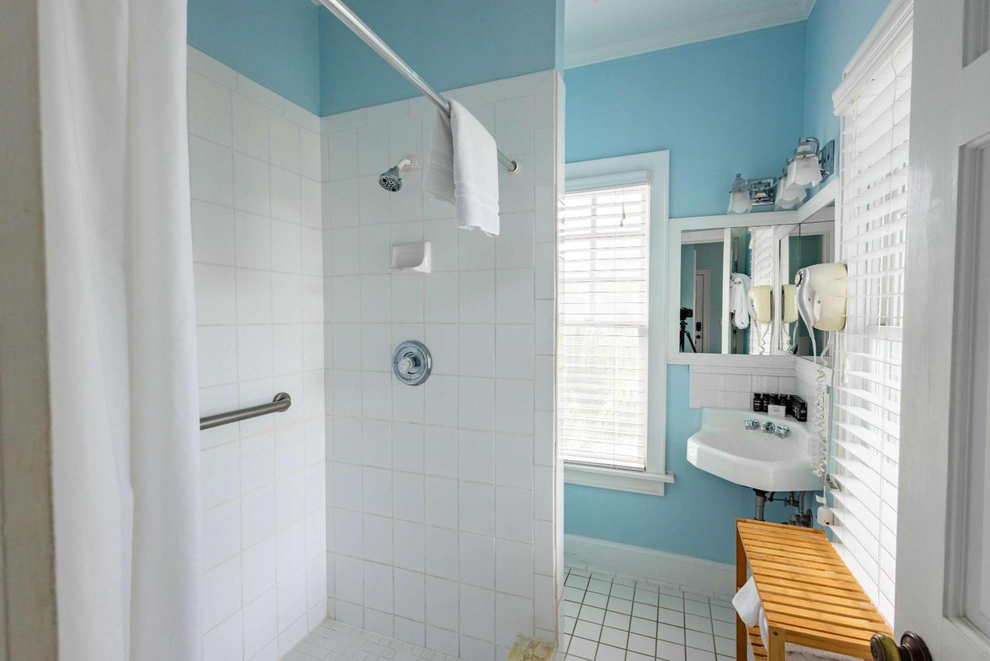 King Suite Balcony - At James House Key West Exterior photo